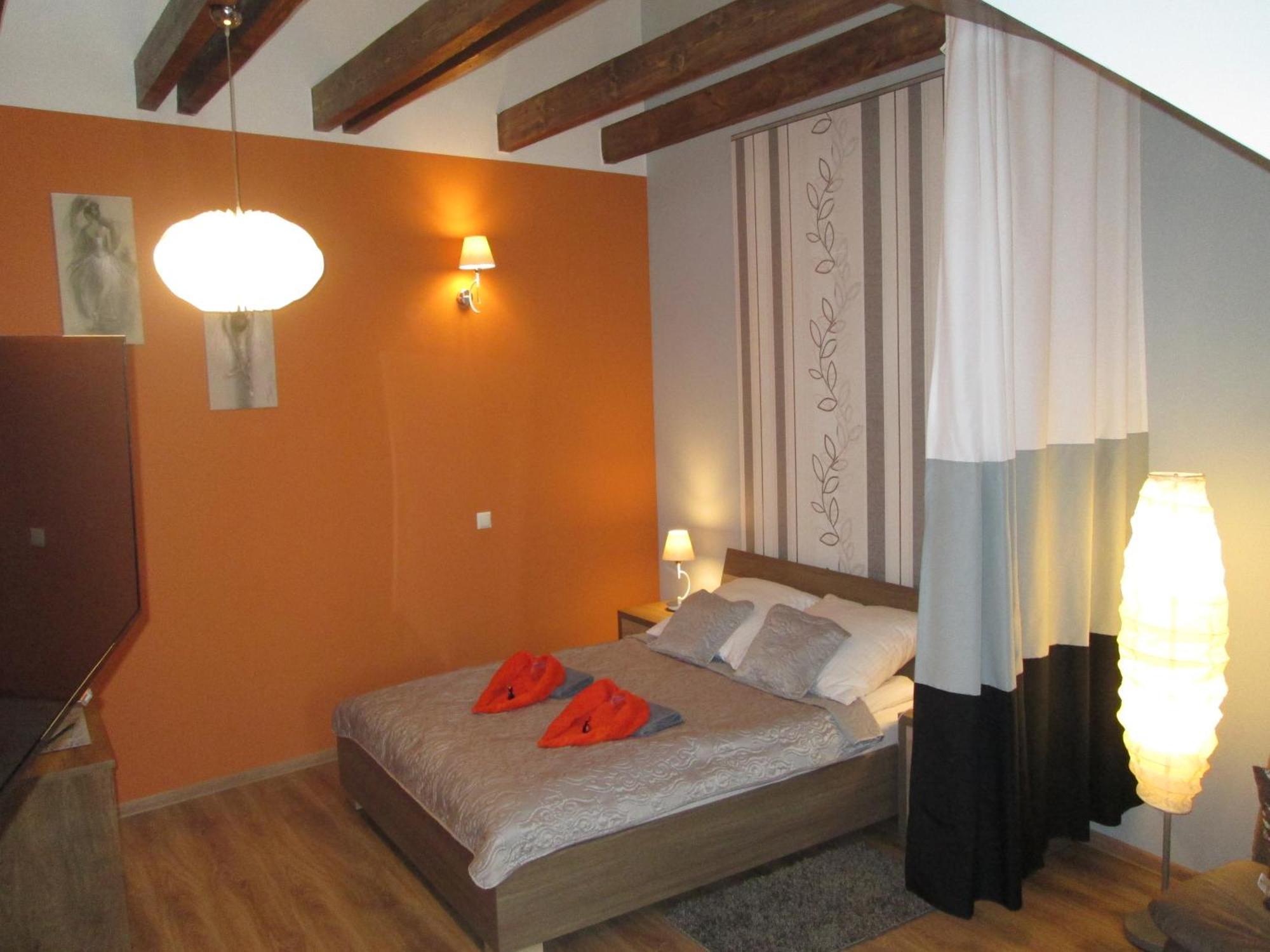 Apartamenty Przy Farze كاجيمير دولنه المظهر الخارجي الصورة